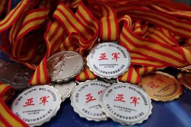 本·戴维斯谈控球战术及年轻球员的成长